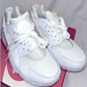 Nike Huarache Kids- White - Size 4